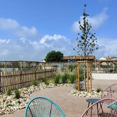 Climatisé Avec Wifi, Piscine Et Parking à Coudalère - Fr-1-195-112